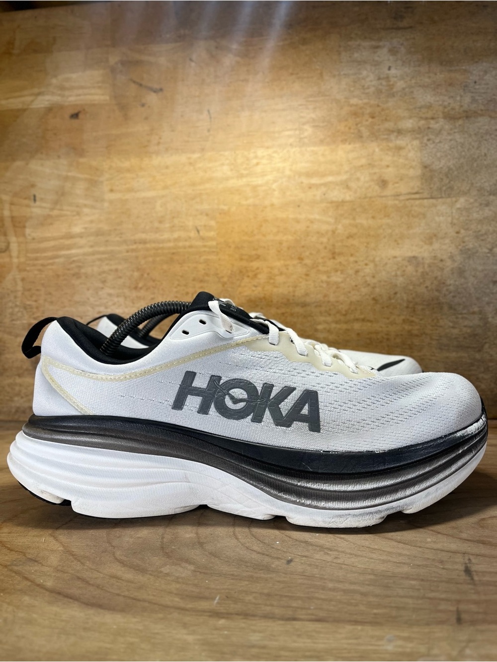 Hoka One One Bondi 8 REFLECTIVE Mens Sz 11.5 Running Shoes Sneakers White Black